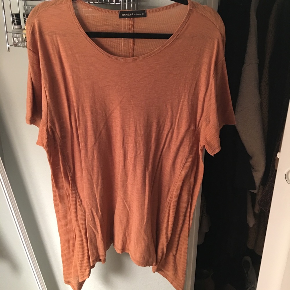 TAPERED TEE